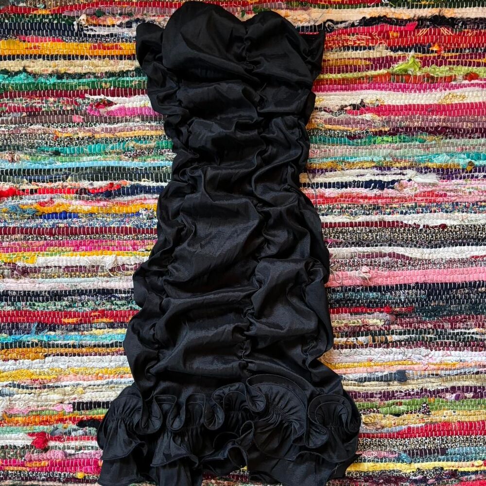 PrettyLittleThing Black Ruched Strapless Mini Dress